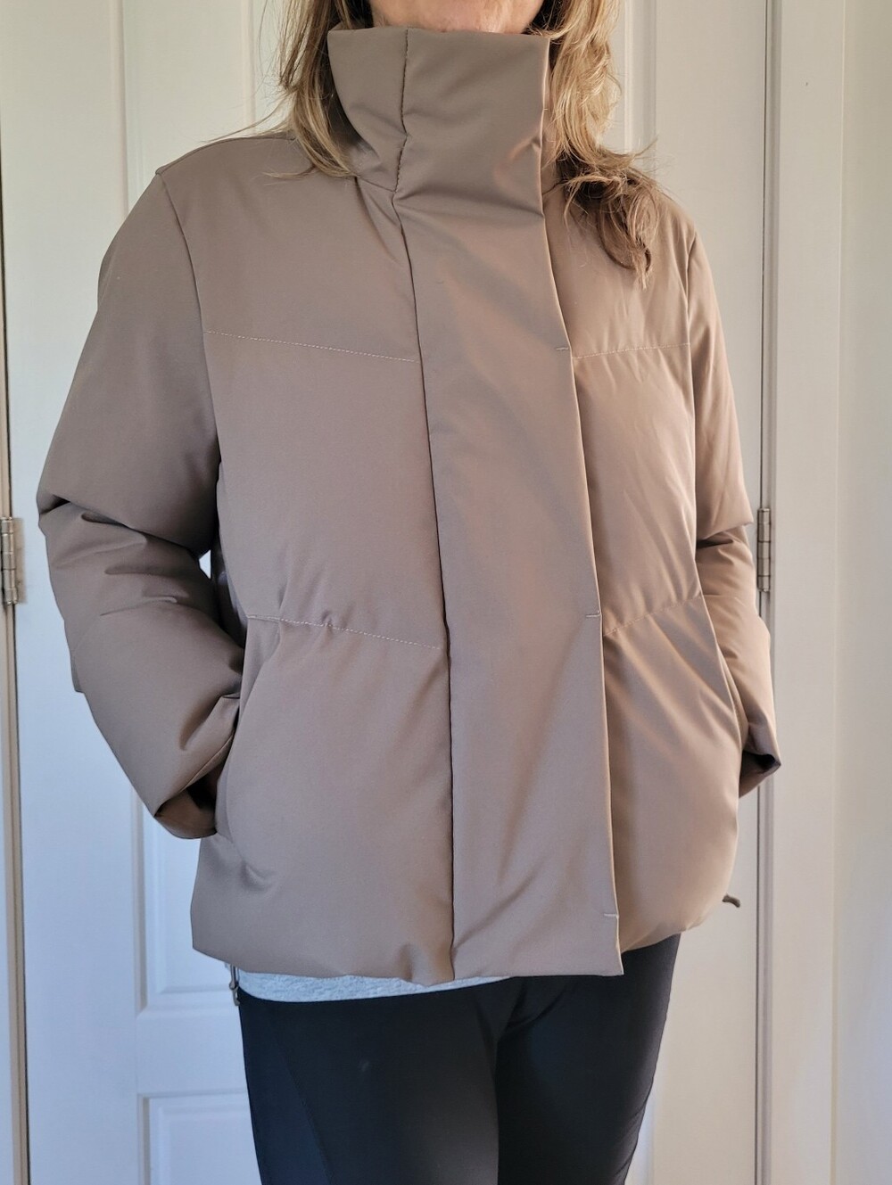 Frank & Oak Minimalist Short Puffer Jacket , Taupe, XS - Picture 14 of 16